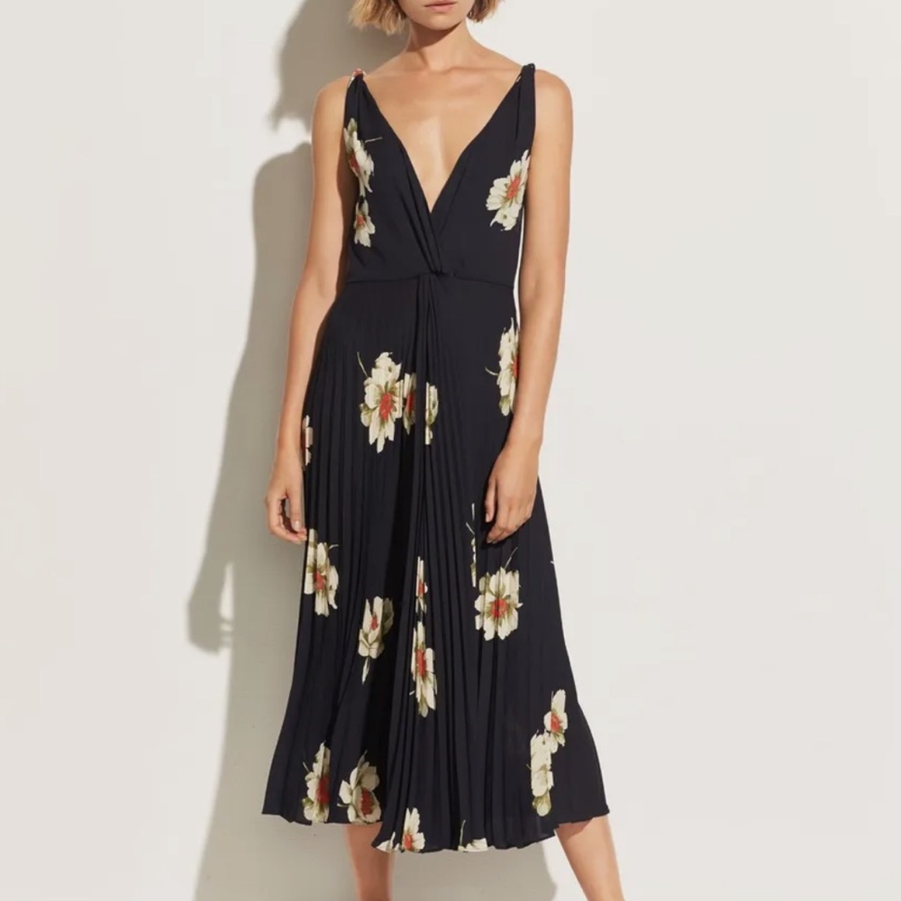 Vince Gardenia Floral Pleated Dress - Size 2 - Navy